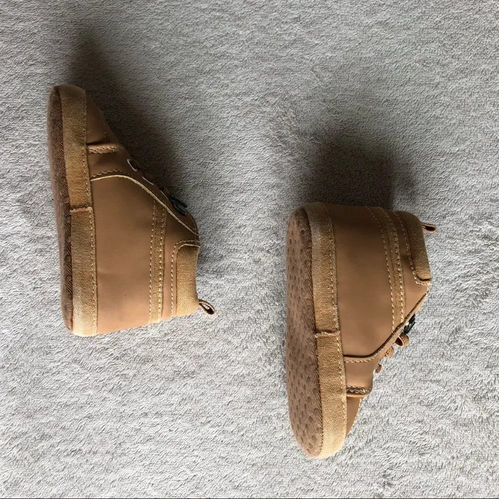 Cencirily Unisex Infant High Top Sneakers